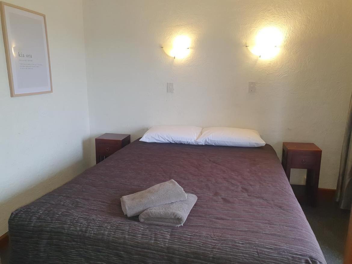 Aaa Mana Motel Porirua Eksteriør billede